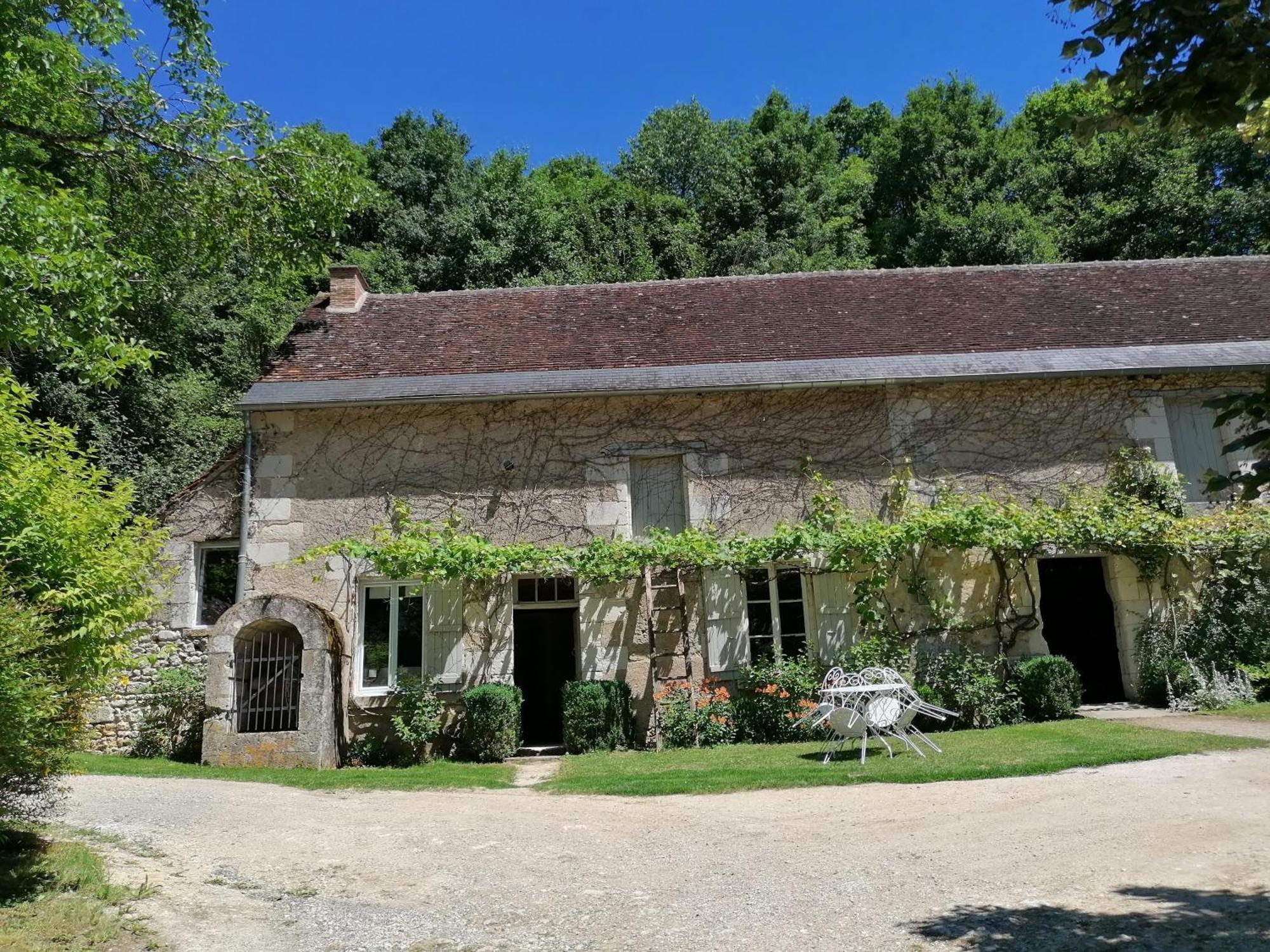 Le Moulin Du Mesnil Bed & Breakfast Saint Georges sur Cher Bagian luar foto