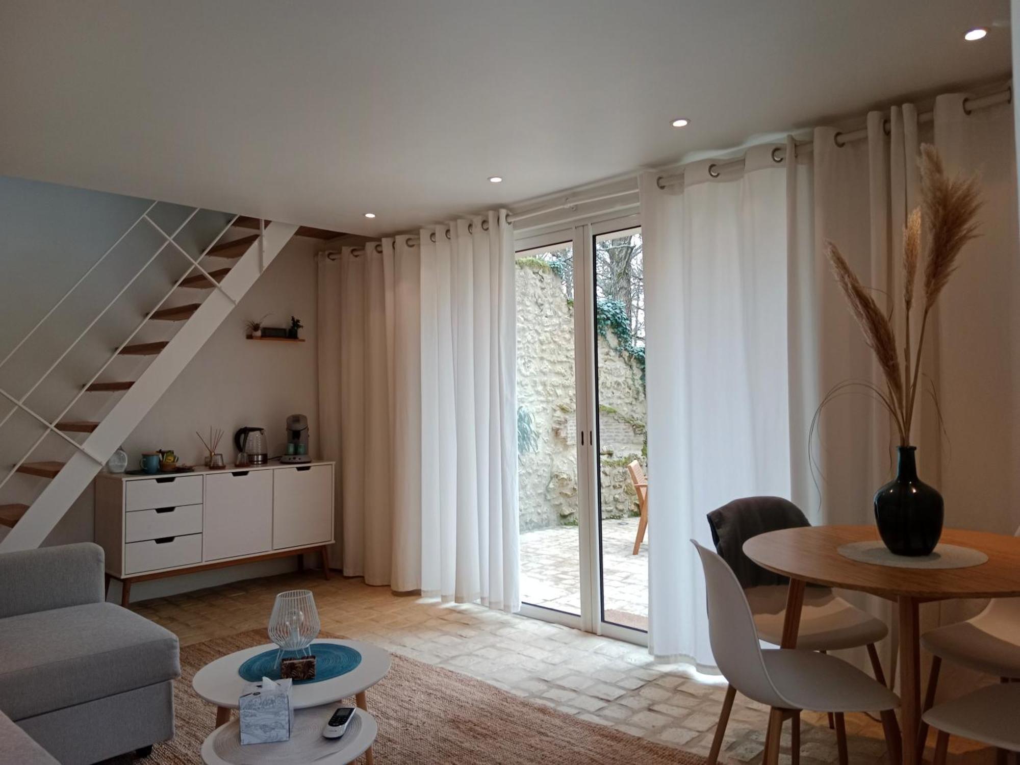 Le Moulin Du Mesnil Bed & Breakfast Saint Georges sur Cher Ruang foto
